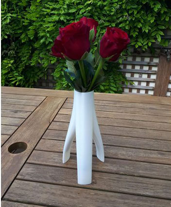 طرح سه بعدی گلدان سه گانه