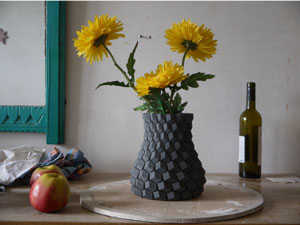 طرح سه بعدی گلدان مکعبی