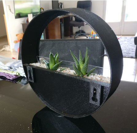 طرح سه بعدی گلدان شیشه ای